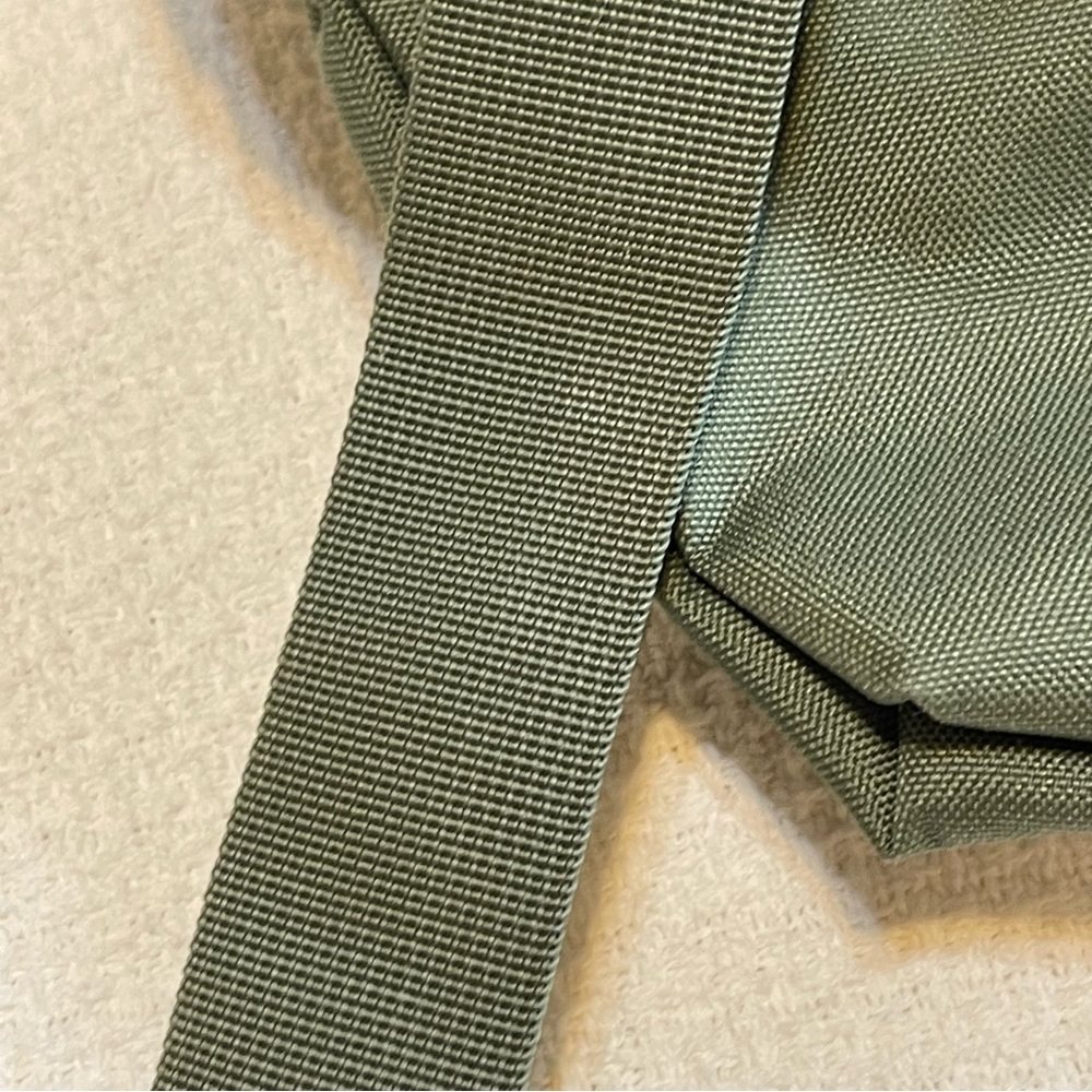 Herschel Supply Co. Seventeen Hip Pack Green - Picture 8 of 8